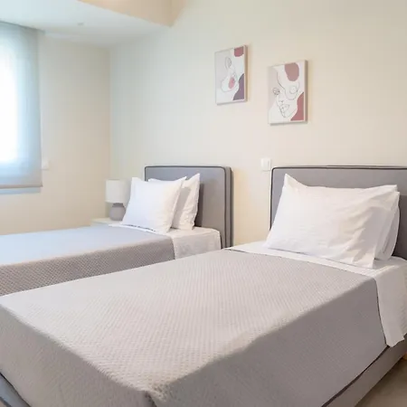 Apartment Lacha *