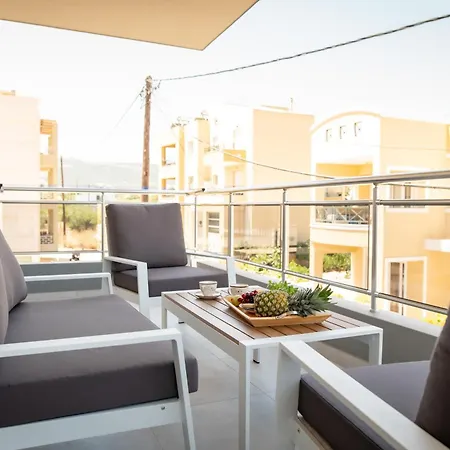 Apartment Lacha *